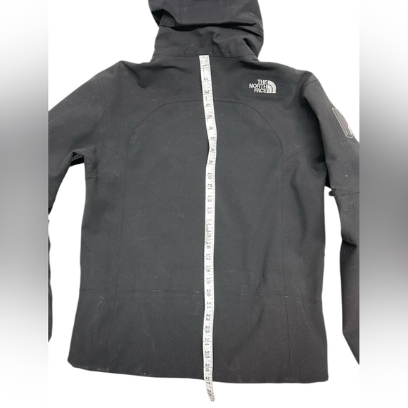 The North Face Summit Series GORE-TEX Soft Shell Jacket - Picture 11 of 13
